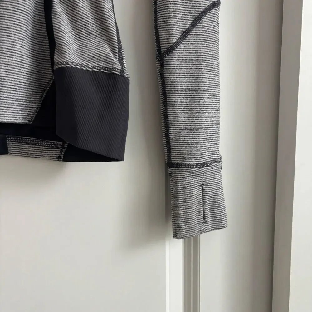 Lululemon Run Turbo 1/2 Zip Jacket 4 Static White Black Striped Thumbholes